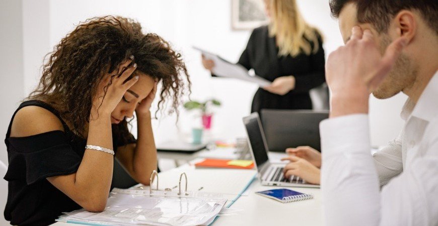 28%-dos-brasileiros-se-sentem-infelizes-no-trabalho