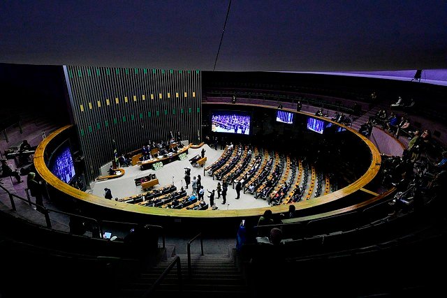 tabela-do-ir:-proposta-do-novo-governo-ja-e-discutida-na-camara