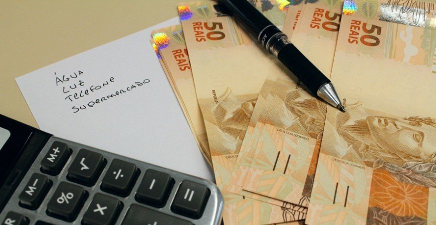 familias-endividadas-aderem-a-rodizio-para-pagar-contas