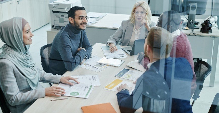 dicas-para-empresas-aumentarem-a-diversidade-socioeconomica