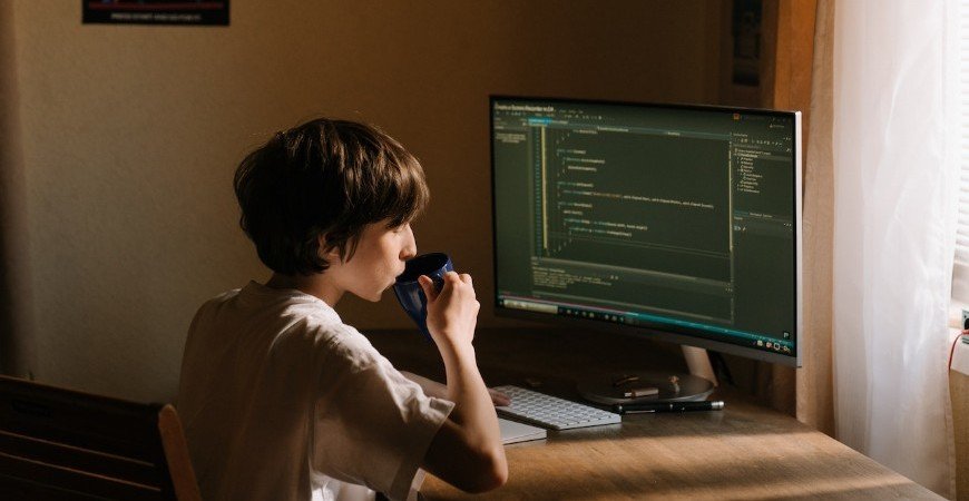 especialistas-alertam:-durante-a-black-friday,-nao-se-esqueca-da-seguranca