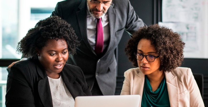 diferencas-entre-empresarios-negros-e-brancos-aumentaram-na-pandemia