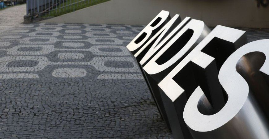 empreendedores-de-baixa-renda-ganham-apoio-do-bndes