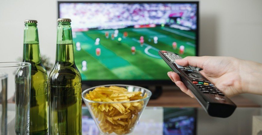 copa-do-mundo-no-escritorio:-pode-beber-ou-usar-camisa-da-selecao?