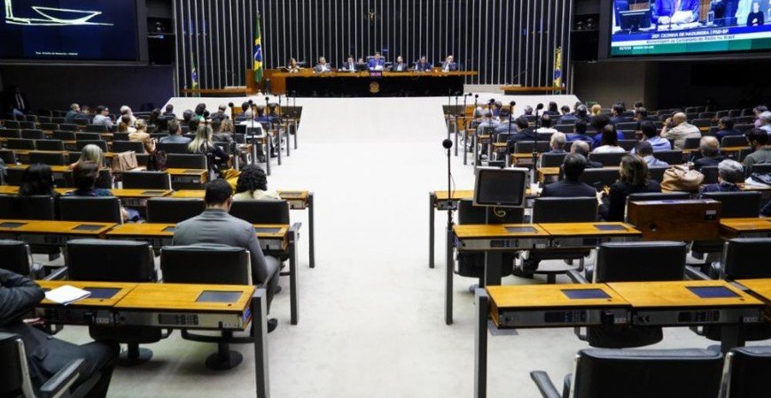 comissao-aprova-projeto-que-cria-lei-de-dados-abertos