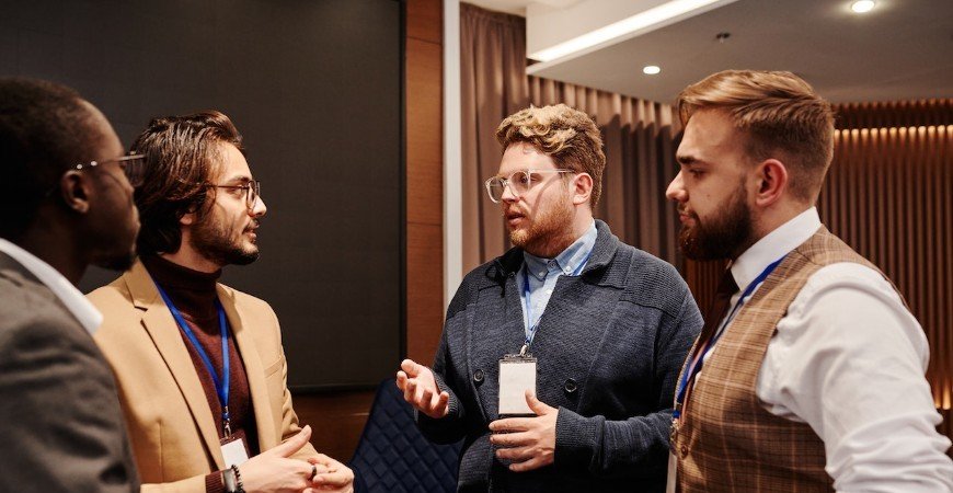 networking:-como-fazer-em-eventos-onde-nao-conheco-ninguem?