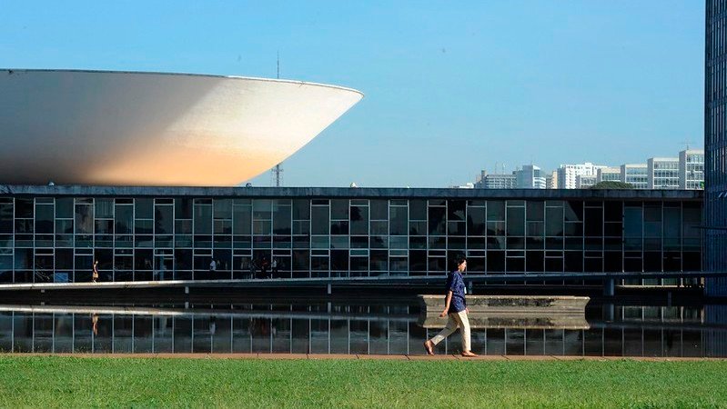 camara-analisa-estatuto-que-simplifica-obrigacoes-tributarias