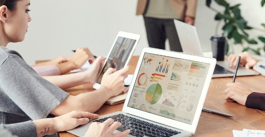 carreira:-50%-dos-profissionais-desejam-mudar-de-emprego-em-2023