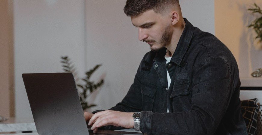 dmed,-dimob-e-e-financeira:-veja-as-multas-por-atraso