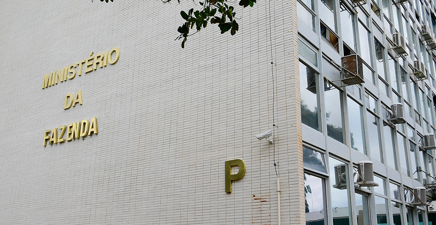 bndes:-fazenda-projeta-reducao-nos-dividendos