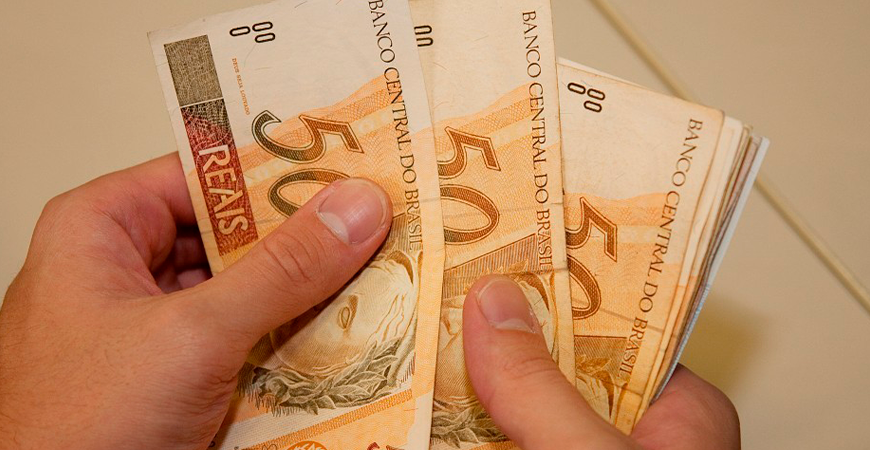 lula-deve-assinar-mp-do-novo-salario-minimo