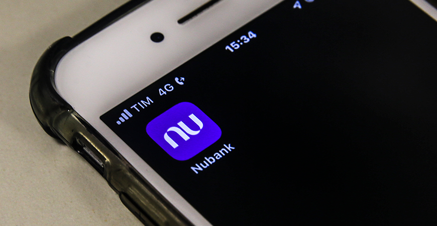 nubank-e-notificado-por-falha-de-seguranca-e-golpes-em-seu-app