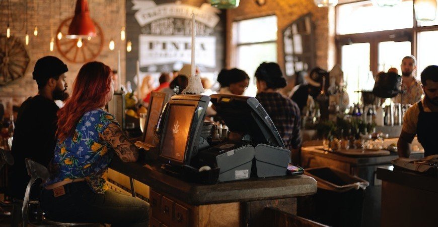 abrasel-comemora-reinclusao-de-restaurantes-e-bares-no-perse