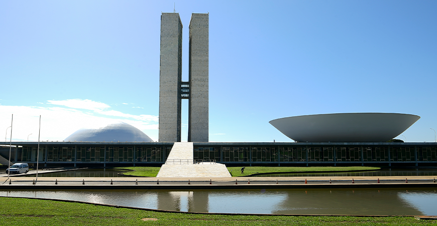 congresso-avalia-mps-sobre-salario-minimo-e-isencao-do-ir