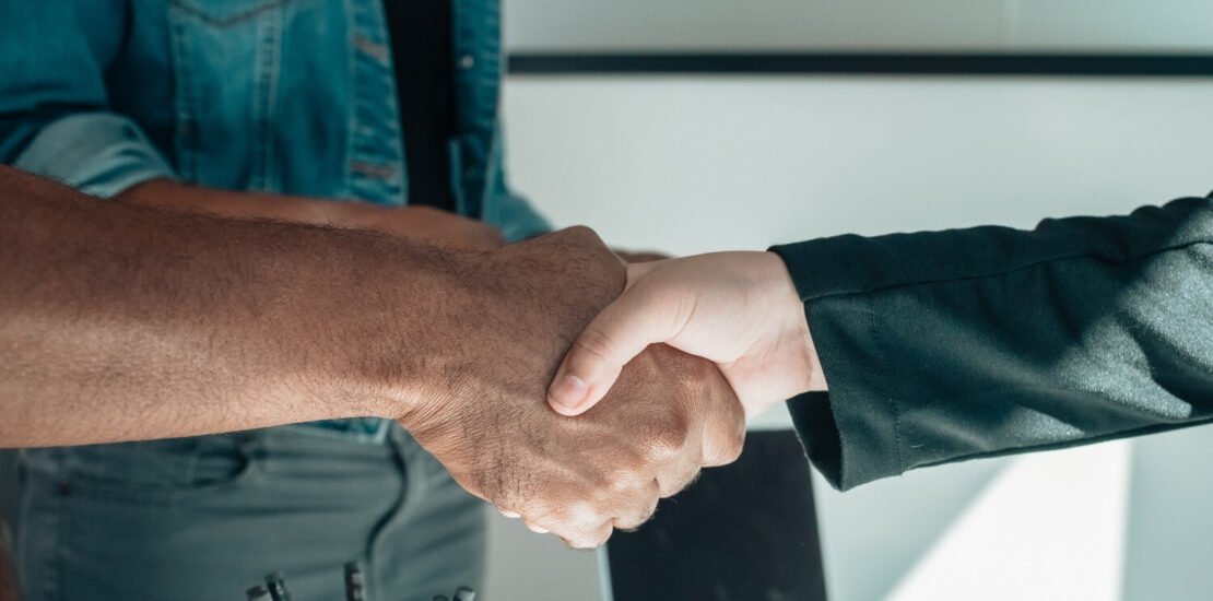 nova-lei-traz-novidade-ao-dispensar-testemunhas-em-contratos-eletronicos,-como-titulos-executivos