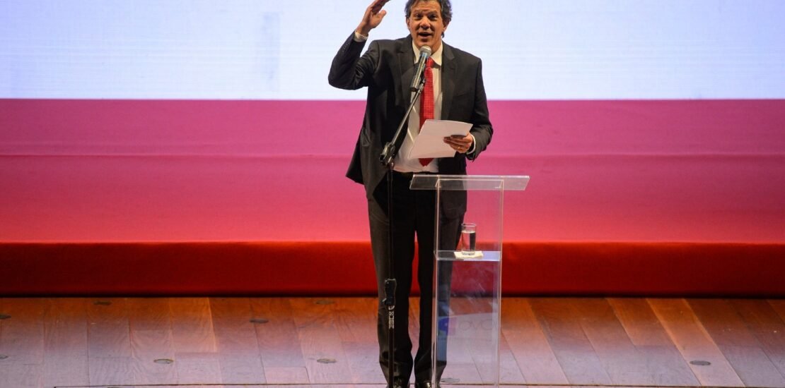 fim-do-parcelamento-sem-juros-prejudicara-consumidores,-diz-haddad