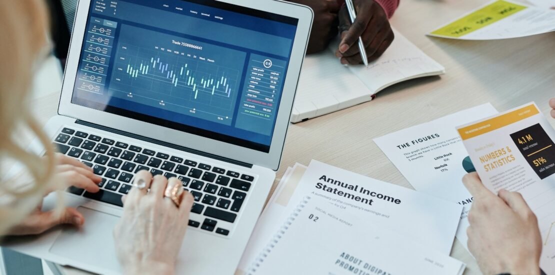 incorporadoras-tem-perspectivas-positivas-para-2024,-apesar-do-lucro-liquido-menor-em-2022