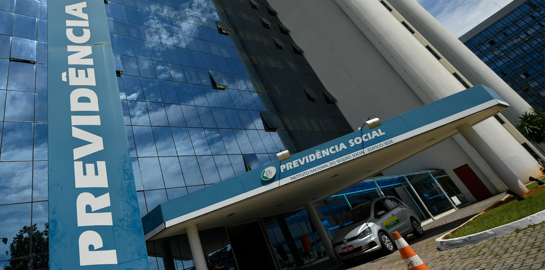 consignado-do-inss-tem-novo-teto-de-juros;-confira