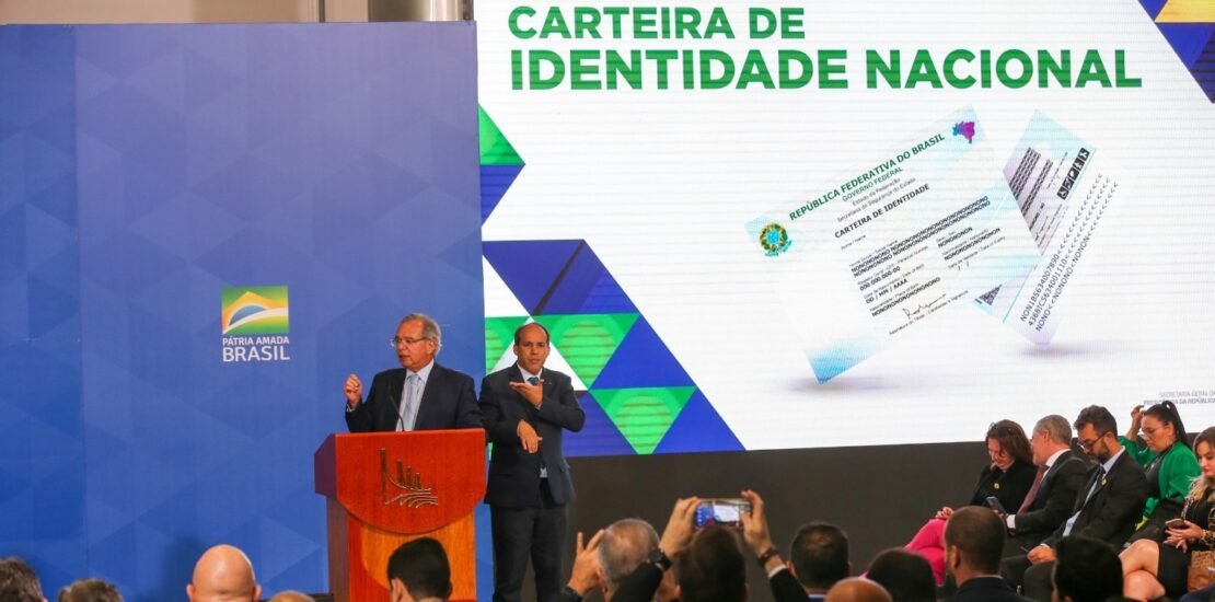 carteira-nacional-de-identidade:-veja-como-emitir-o-novo-documento