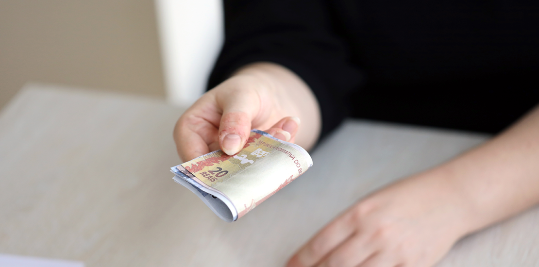 dinheiro-esquecido:-brasileiros-ainda-podem-retirar-r$-7,59-bilhoes