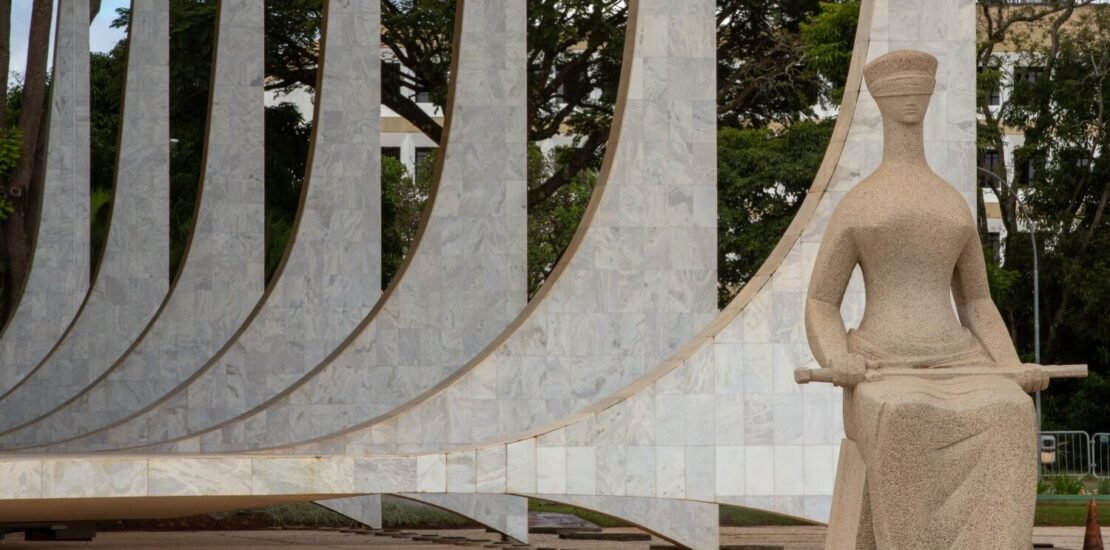 demissao-em-estatais-devera-ter-motivos-explicados,-decide-stf