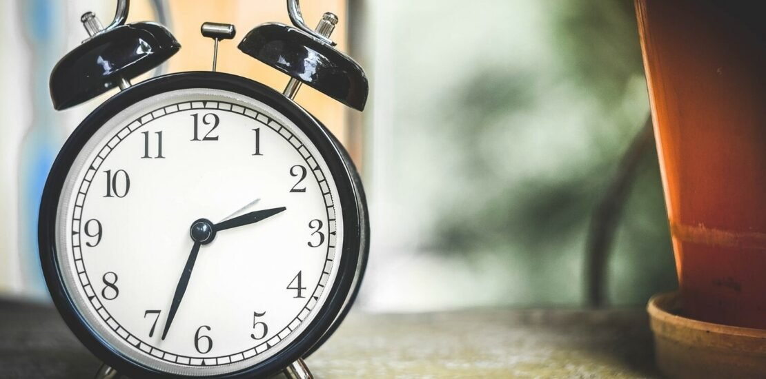 sabado-compensado:-veja-o-que-e,-como-funciona-e-o-cumprimento-de-horas