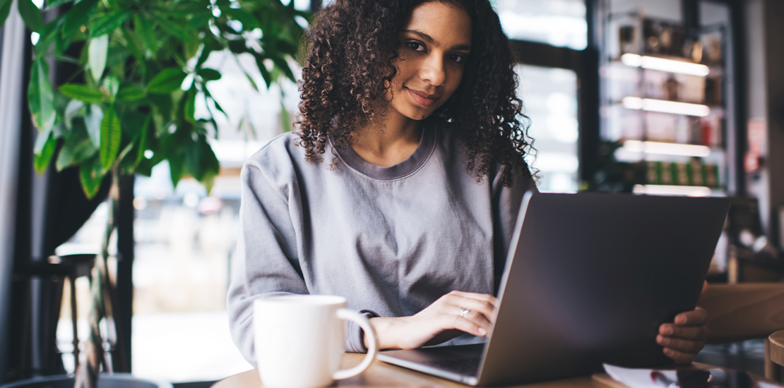 falta-justificada:-trabalhador-pode-faltar-em-12-situacoes-sem-desconto