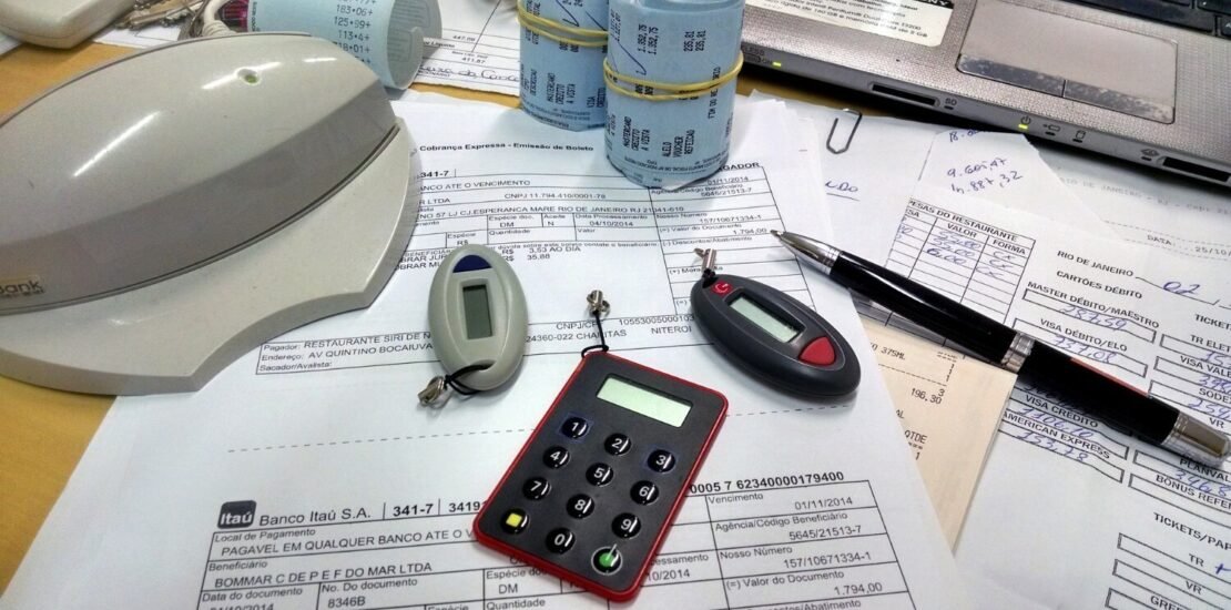 diferenca-entre-um-endividado-e-um-inadimplente