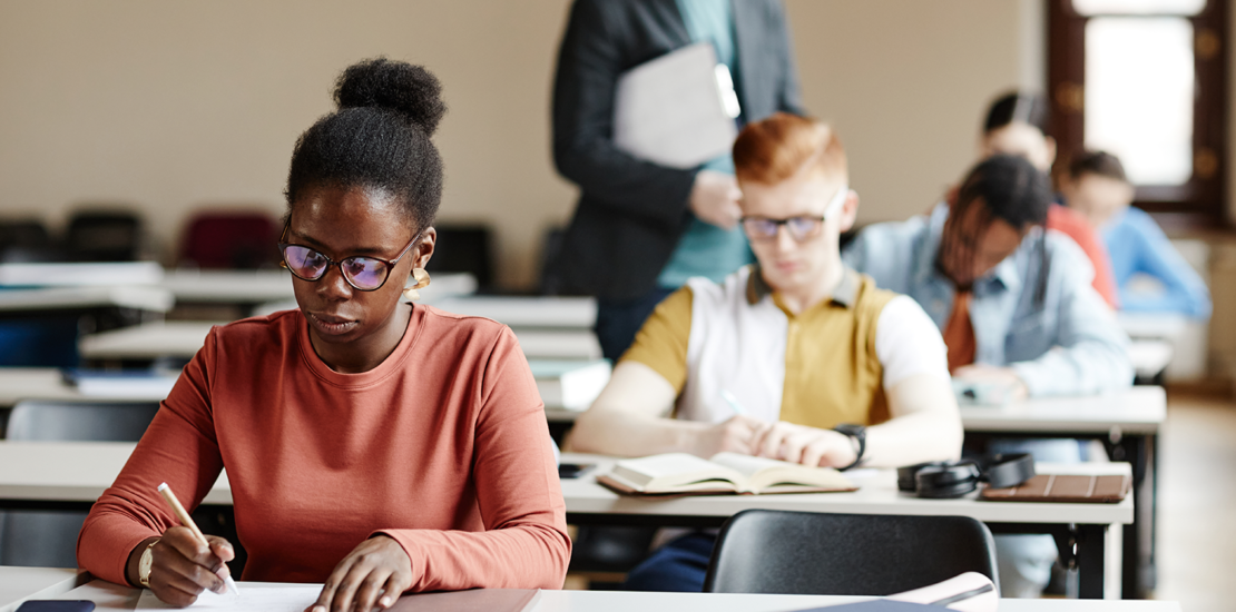 exame-de-suficiencia-2024:-1a-edicao-registra-mais-de-47-mil-inscricoes