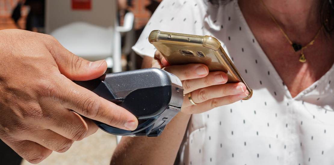 7-em-cada-10-transacoes-bancarias-sao-feitas-por-celular
