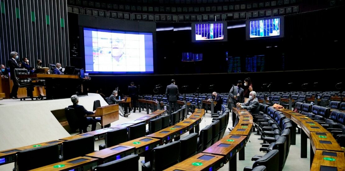 pert-e-outras-quatro-propostas-serao-votadas-em-regime-de-urgencia