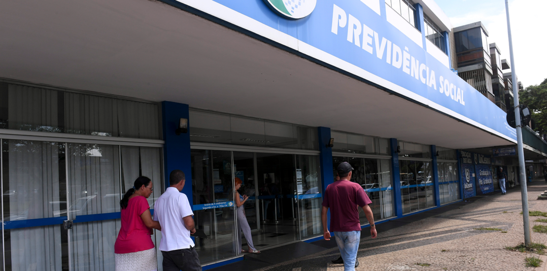 inss-devera-fazer-leilao-de-folha-de-pagamento-em-setembro