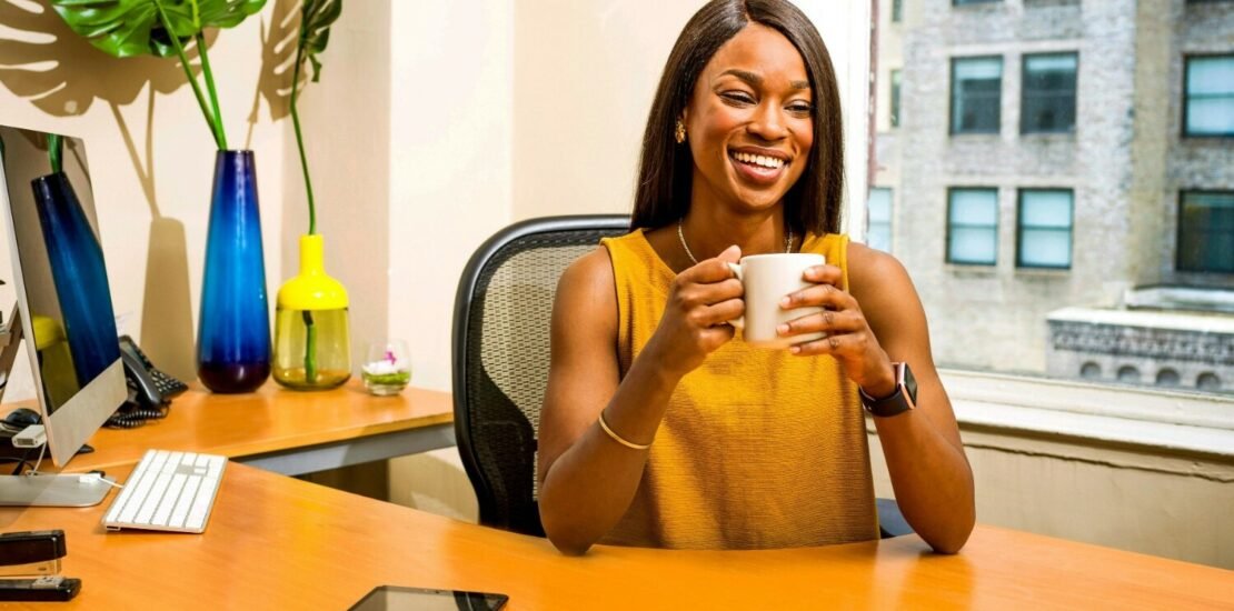 busca-por-autonomia-e-o-que-mais-encoraja-profissionais-a-empreenderem-no-setor-de-servicos,-aponta-pesquisa