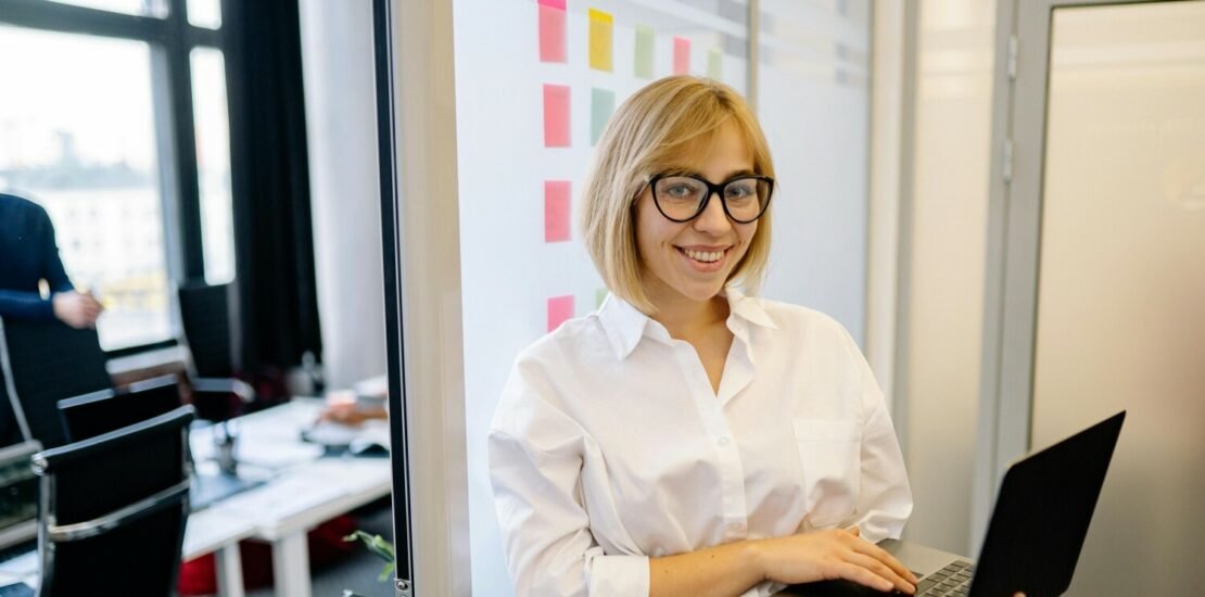 ia-ajuda-candidatos-a-conquistar-empregos-e-cria-desafio-a-recrutadores,-mostra-pesquisa