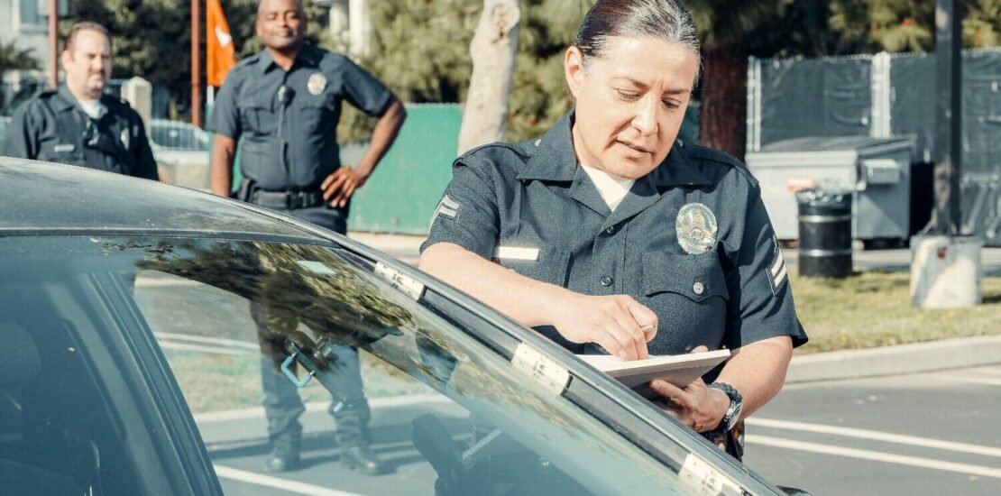 suspensa-regra-que-igualava-aposentadoria-para-policiais-civis-homens-e-mulheres