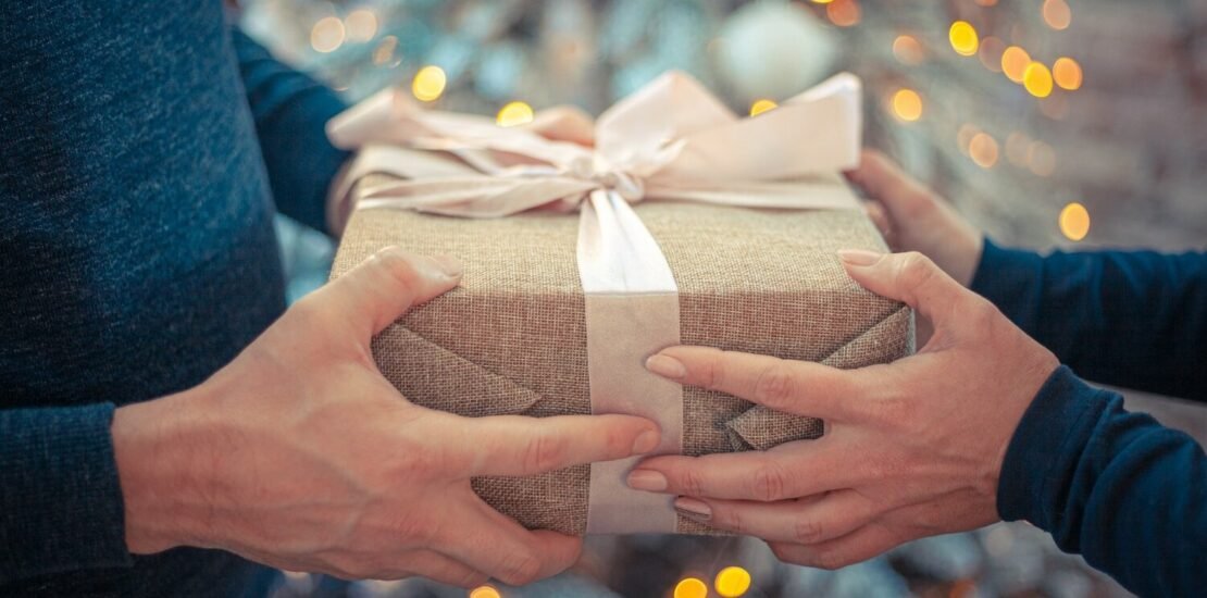 vale-presente:-a-solucao-pratica-para-as-compras-de-fim-de-ano