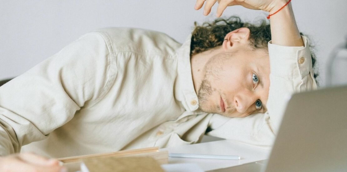 sindrome-de-boreout:-saiba-o-que-e-e-como-evitar