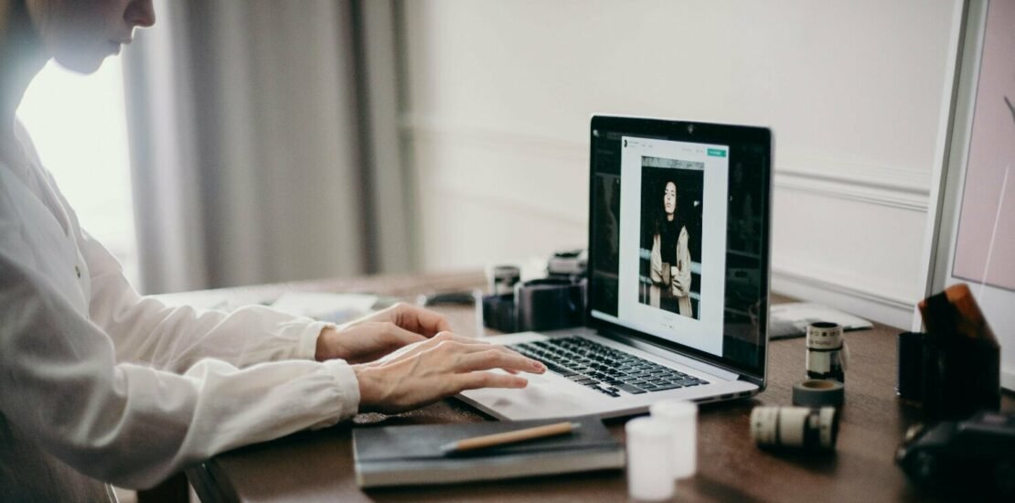 27%-dos-trabalhadores-buscam-novas-oportunidades-por-insatisfacao-com-retorno-ao-presencial