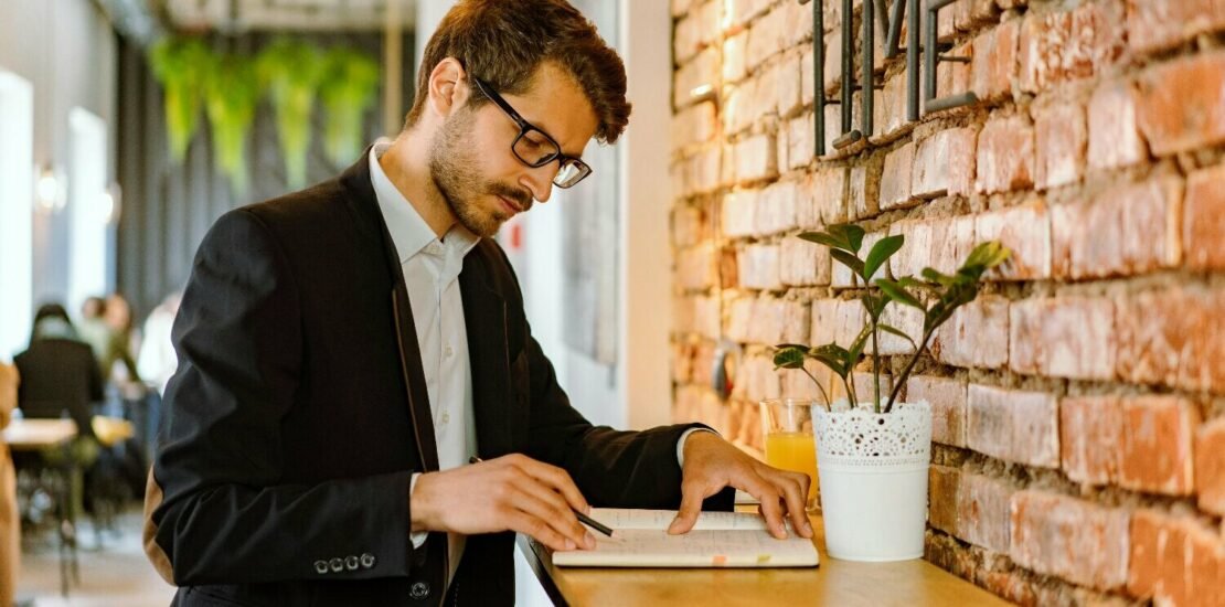 contadores-em-alta:-profissao-se-torna-essencial-para-empresas-globais