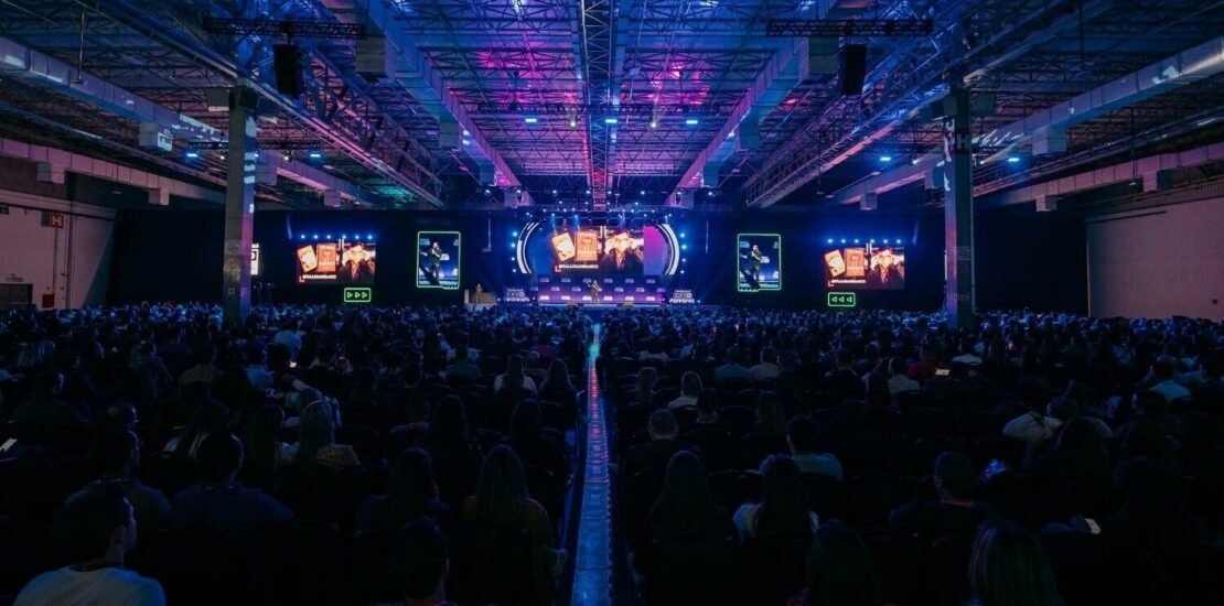 cris-arcangeli,-contador-revoltado-e-mais:-o-que-esperar-da-conta-azul-con-2025