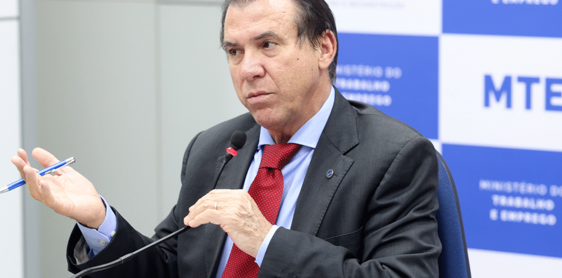 regras-para-trabalho-no-comercio-em-feriados-devem-ser-adiadas