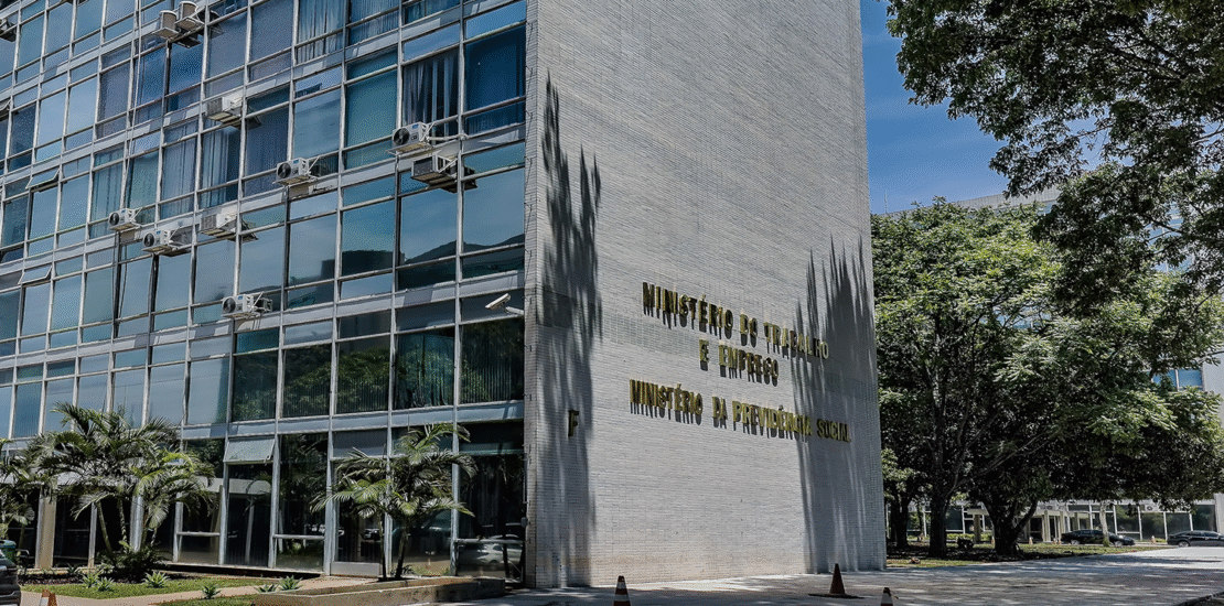 governo-libera-multiplos-consignados-no-mesmo-emprego