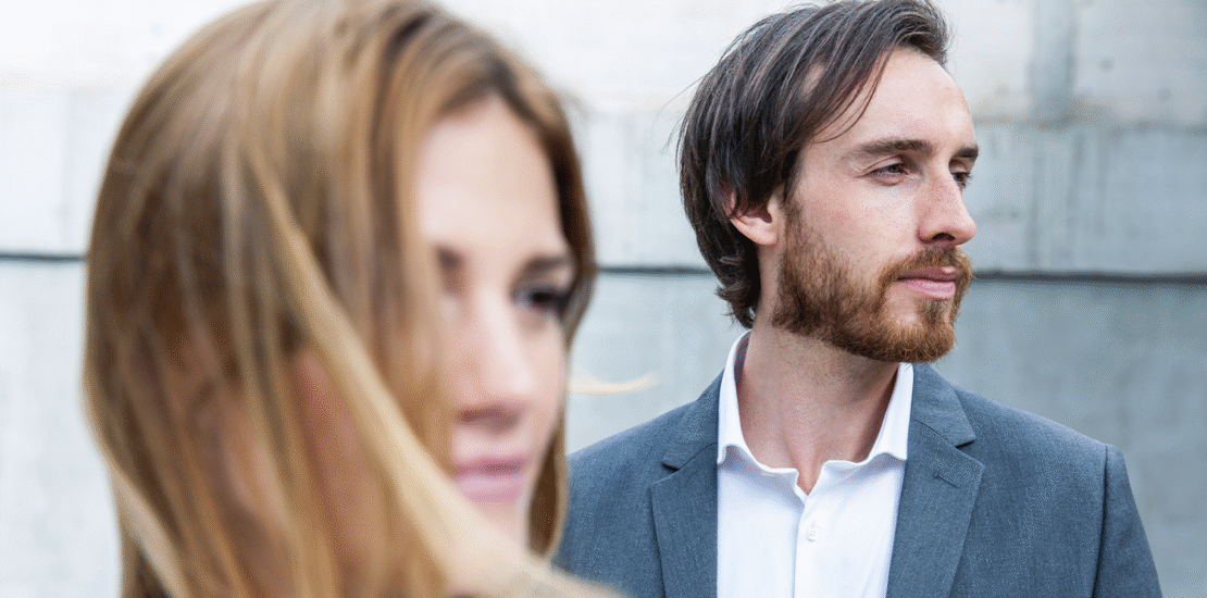 relacionamento-no-trabalho:-veja-se-pode-dar-justa-causa