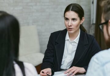 entrevista-de-emprego:-7-dicas-para-se-destacar-e-conquistar-a-vaga