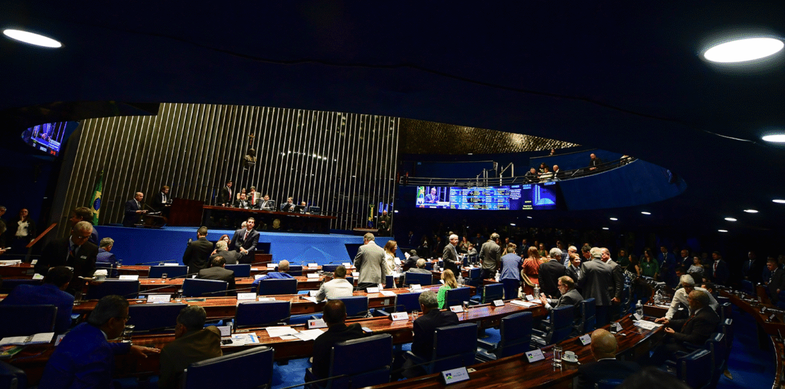 ir-ate-r$-5-mil:-camara-discute-urgencia-do-projeto