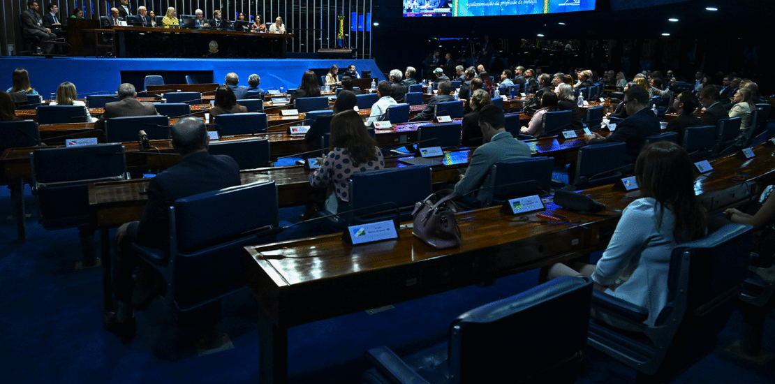 camara-aprova-fim-de-descontos-de-sindicatos-no-inss