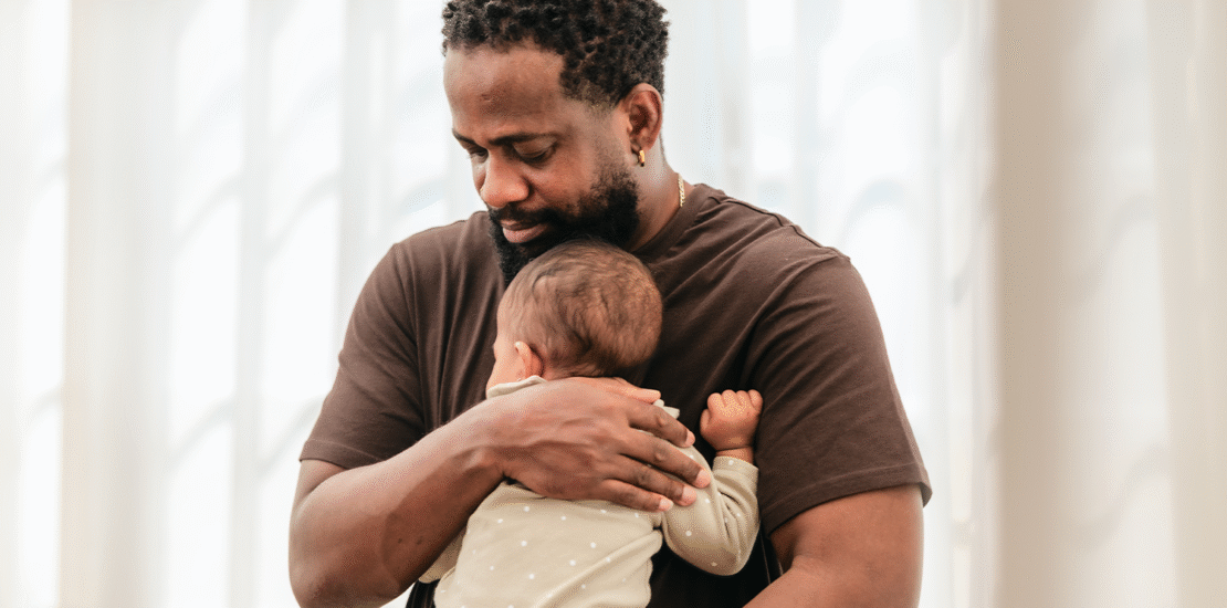 pl-propoe-ampliar-licenca-paternidade-para-30-dias