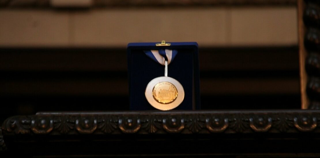 crcrj-recebe-medalha-tiradentes-e-alerj-reconhece-protagonismo-da-contabilidade-fluminense