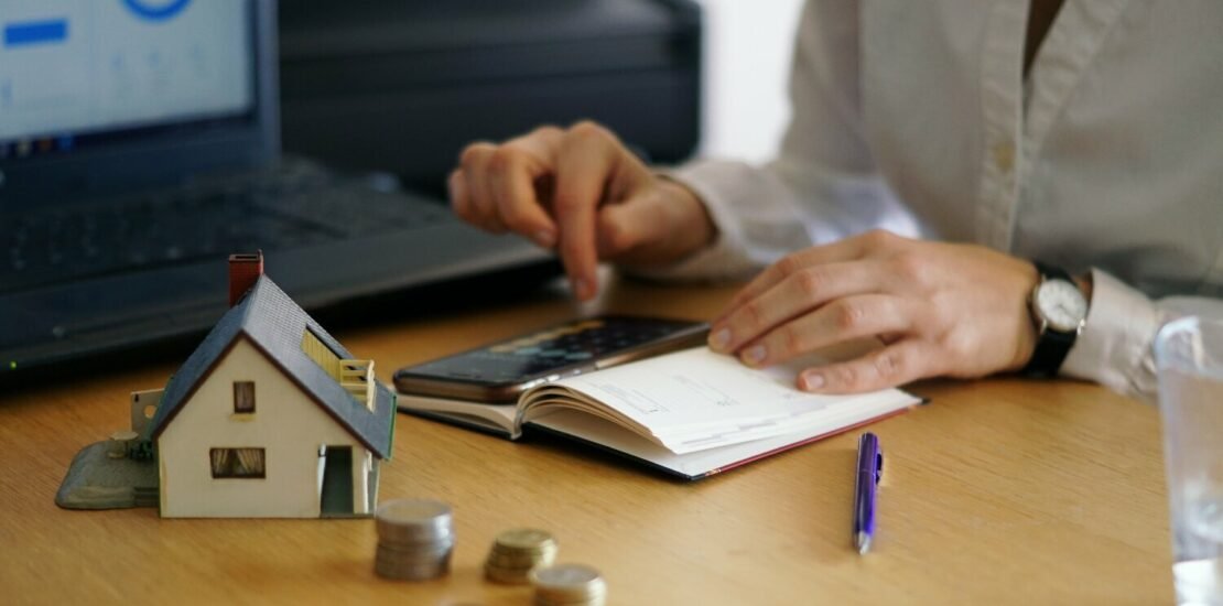 como-decisoes-imobiliarias-impactam-o-planejamento-financeiro-no-longo-prazo