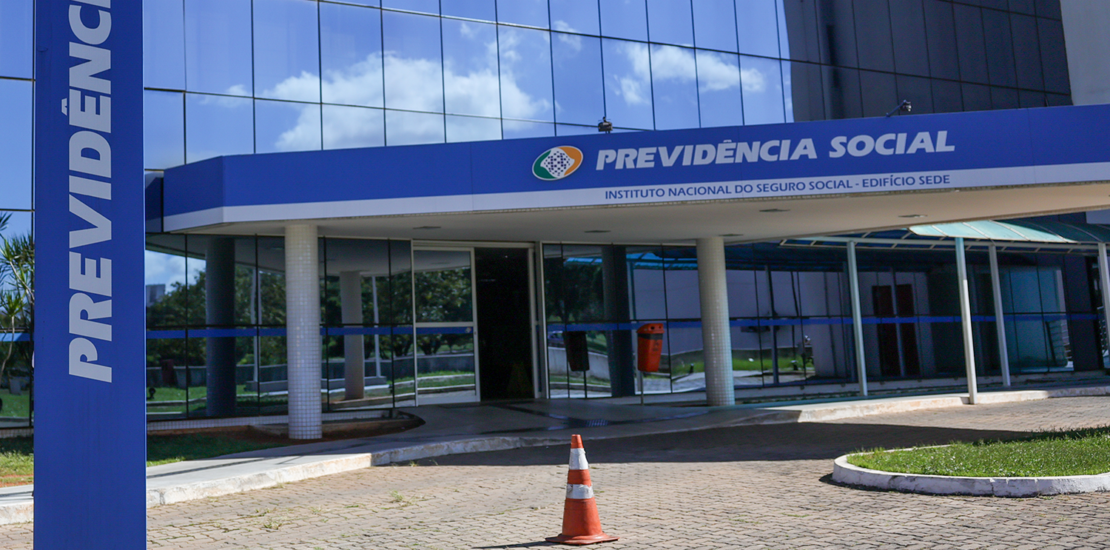 inss-suspende-atendimentos-ate-sexta-(30)-para-atualizacao-de-sistema